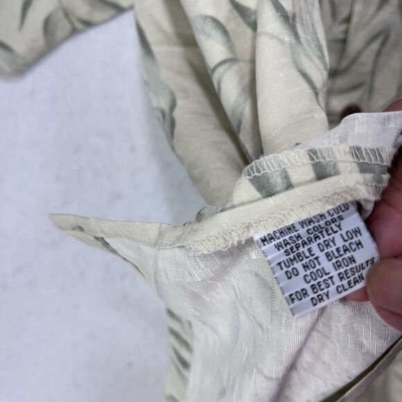 Tommy Bahama Shirt Men M Cream 100% Silk Floral Hawaiian Tropical Aloha Resort - Picture 6 of 10